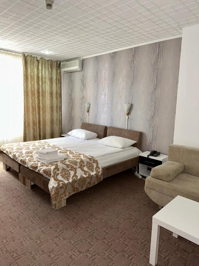 Darin Hotel ブカレスト エクステリア 写真
