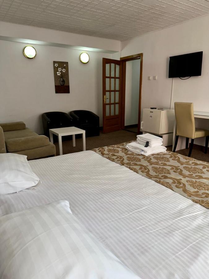 Darin Hotel ブカレスト エクステリア 写真
